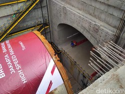 Progres Kereta Cepat 64%, Terowongan Bawah Tanah 1.885 Meter Diresmikan