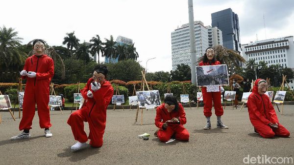Warga Serukan #BersihkanIndonesia Lewat Teatrikal