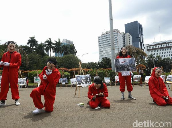 Warga Serukan #BersihkanIndonesia Lewat Teatrikal
