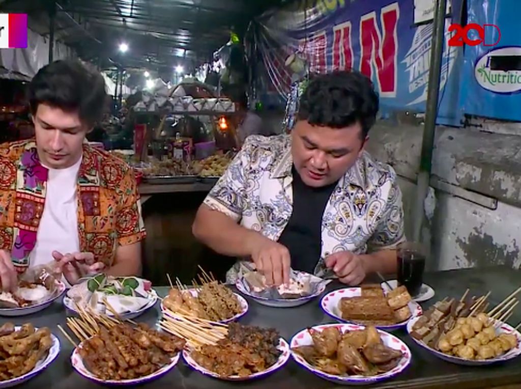 Bikin Laper! Jajan Aneka Sate Rp 1.000 di Angkringan Jogja yang Mantul Bikin Laper! Jajan Aneka Sate Rp 1.000 di Angkringan Jogja yang Mantul
