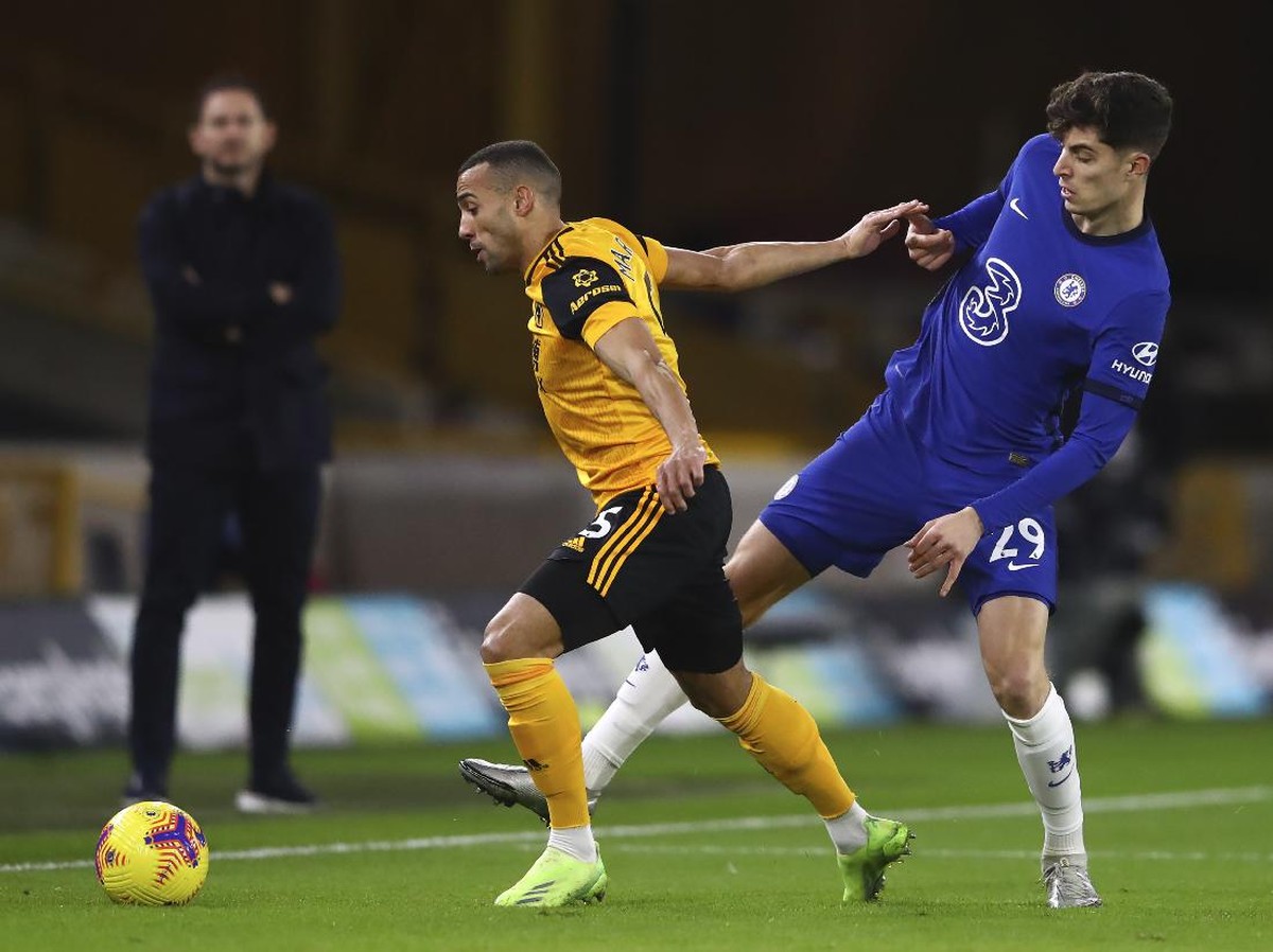 Penampilan Kai Havertz dikritik saat Chelsea tumbang di markas Wolverhampton. (Foto: AP/Michael Steele)