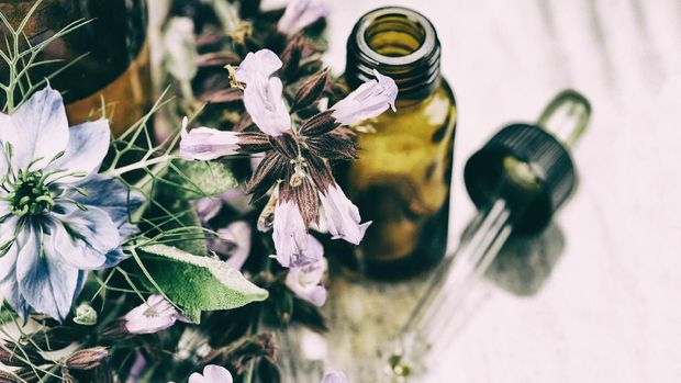 ilustrasi aromaterapi atau essential oils