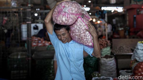 Foto: Jelang Nataru, Harga Bahan Pokok Ini Berpotensi Naik