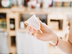 Beda Menstrual Disc Vs Menstrual Cup, Viral Dipakai untuk Period Sex