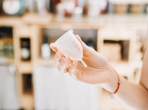 Beda Menstrual Disc Vs Menstrual Cup, Viral Dipakai untuk Period Sex Beda Menstrual Disc Vs Menstrual Cup, Viral Dipakai untuk Period Sex