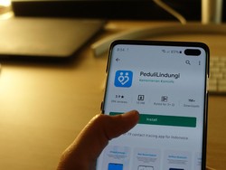 Sertifikat Vaksinasi Jokowi Bocor Lewat Fitur di PeduliLindungi