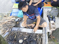 Kue Serabi MaAni di Bandung: Makan Sepuasnya, Bayar Seikhlasnya