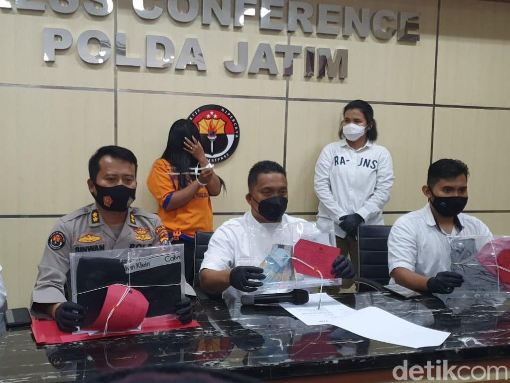 Layanan Prostitusi di Kafe Sidoarjo yang Digerebek Sudah Berjalan Sebulan Layanan Prostitusi di Kafe Sidoarjo yang Digerebek Sudah Berjalan Sebulan