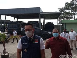 Ridwan Kamil Pertanyakan Gubernur Banten Tak Diperiksa soal Kerumunan Rizieq Ridwan Kamil Pertanyakan Gubernur Banten Tak Diperiksa soal Kerumunan Rizieq