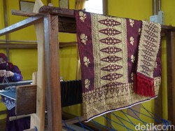 Desa Wisata Tenun Sambas dan Favoritnya Warga Brunei