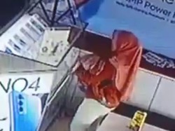 Viral Emak-emak di Banyuwangi Curi HP Sambil Gendong Bayi