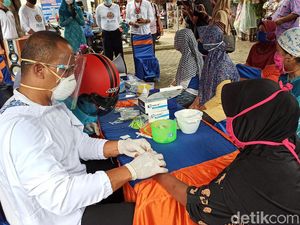 100-an Pedagang dan Pengunjung Pasar Trenggalek Rapid Test