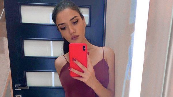 Foto: Selebgram Cantik Tapi Sadis, Bunuh Ibunya Sampai Memutilasi