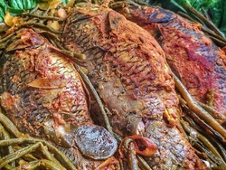 Makna dan Harapan di Balik Arsik yang Selalu Ada saat Pernikahan Adat Batak