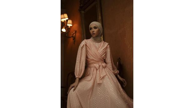 Rumah Mode BARLI ASMARA Luncurkan Koleksi Pret-a-Porter Desain Terakhir Sang Desainer “Romantic Nostalgia” Untuk Menutup 2020.