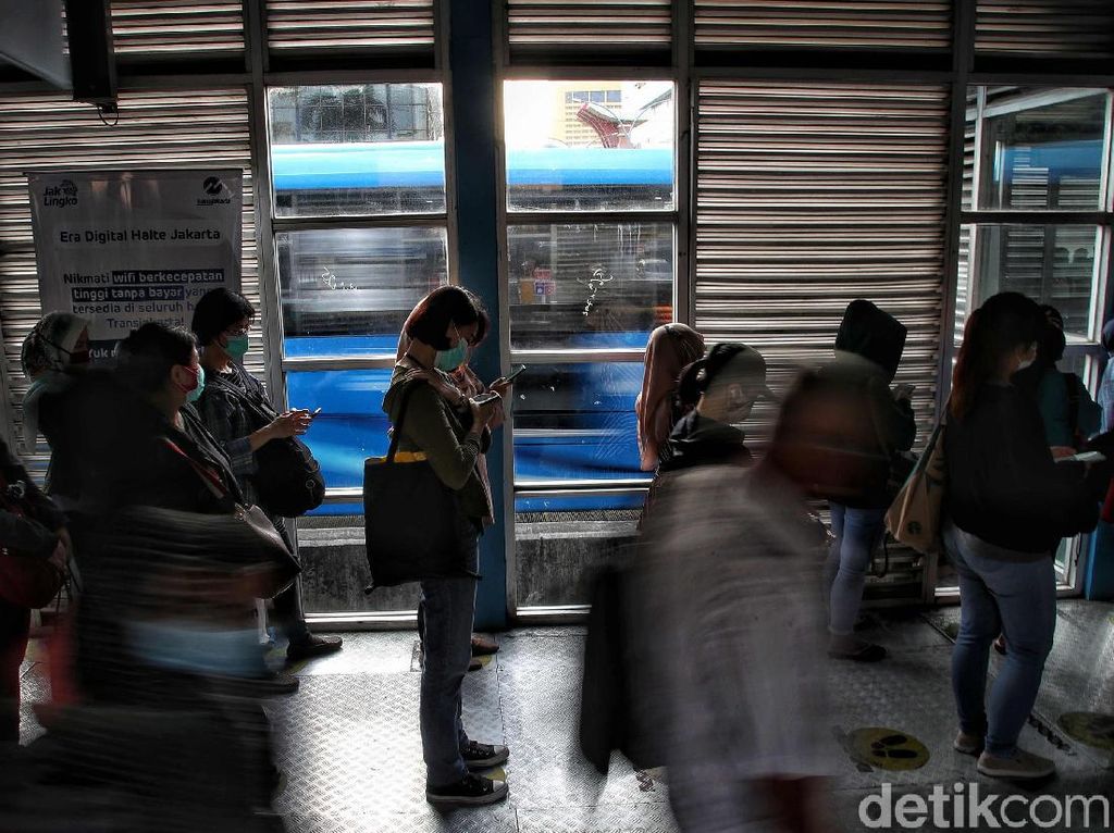 DPRD DKI Setujui Tarif Integrasi MRT-LRT-TransJakarta Rp 10 Ribu