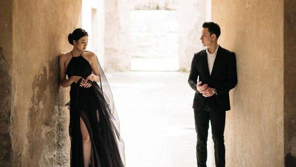 Intip 10 Potret Prewedding Billy Davidson & Patricia, Kompak Berbusana Senada