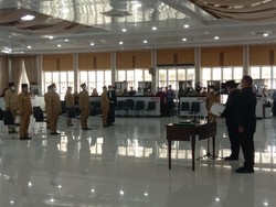 Lantik 27 Pejabat Eselon III, Gubsu Pesan Jangan Bikin Susah Rakyat