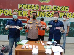 Dompet Tertinggal Saat Disergap, Pengedar Uang Palsu Akhirnya Ditangkap
