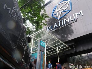 Platinum Bar Yogya Ditutup Sementara Gegara Kerumunan Live Music Platinum Bar Yogya Ditutup Sementara Gegara Kerumunan Live Music
