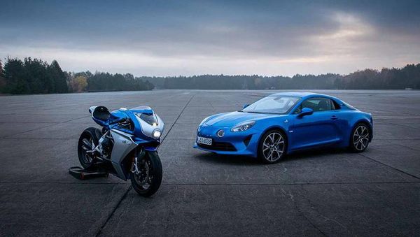 MV Agusta Superveloce Alpine, Motor Sport Klasik yang Kolaborasi dengan Merek Mobil