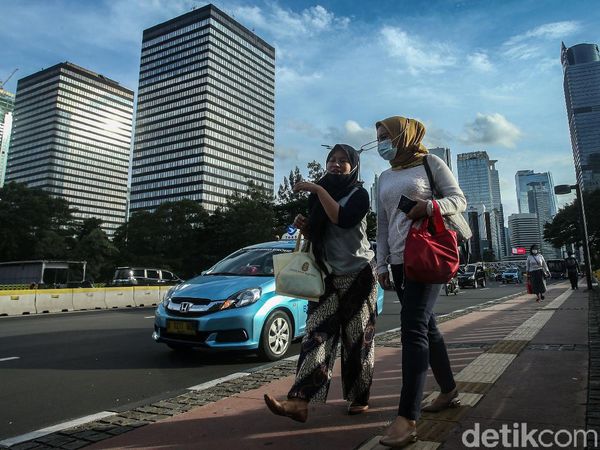 Besok Perkerja Kantor di Jakarta Dibatasi 50 Persen
