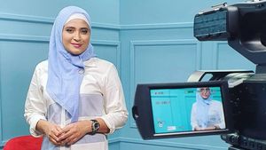 8 Gaya Hijab Rahma Sarita, Staf MPR yang Dipecat karena Hina Pancasila