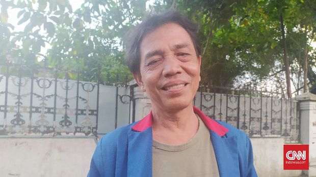 Tukang becak yang juga warga Medan Amplas, Ridwan cemas Bobby Nasution hanya mengumbar janji di masa kampanye, tetapi tidak direalisasikan ketika sudah menjadi wali kota.