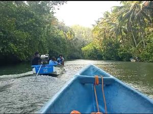 Sungai Maroon yang Tetap Asri di Tengah Gempuran Modernisasi