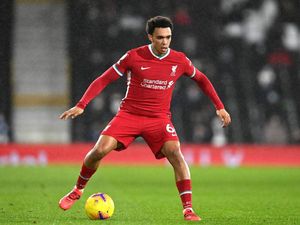 Trent Alexander-Arnold Balas Nyinyiran Jose Mourinho