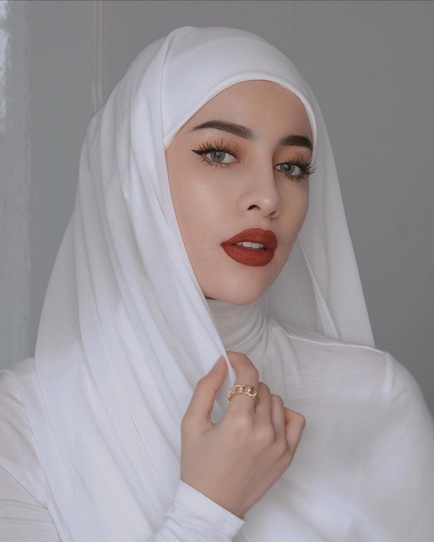 Gaya Hijab Pashmina Stylish Tanpa Ribet