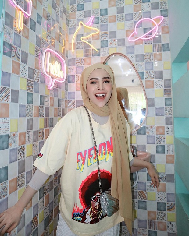 Aghniapunjabi/Instagram.com Style hijab pashmina