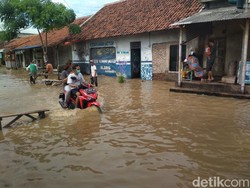 7 Kecamatan Terendam Banjir, Bupati Cirebon Tetapkan Tanggap Darurat Bencana