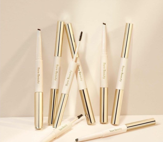 Brow Pencil and Gel/source:instagram.com/rarebeauty