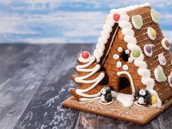 Tips Bikin Rumah Kue Jahe yang Kokoh Buat Rayakan Natal