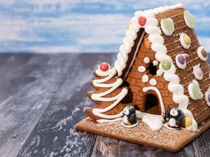 Tips Bikin Rumah Kue Jahe yang Kokoh Buat Rayakan Natal Tips Bikin Rumah Kue Jahe yang Kokoh Buat Rayakan Natal