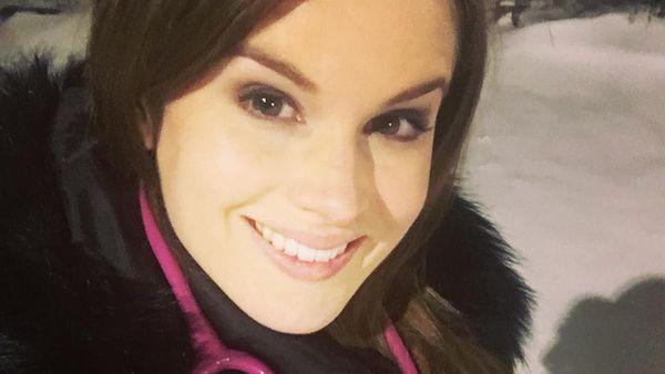 10 Foto Dokter Cantik Juara Miss England, Ikut Andil Bikin Vaksin COVID-19