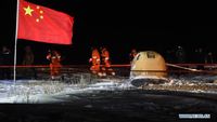Momen Pendaratan Wahana China Bawa Tanah dari Bulan