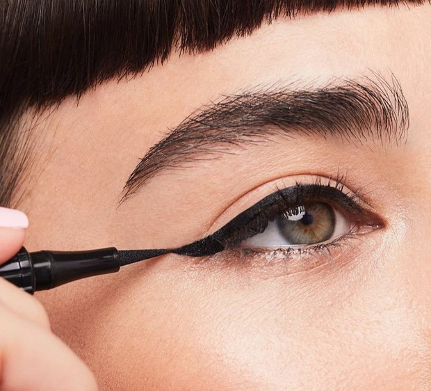 tutorial memasang false lashes