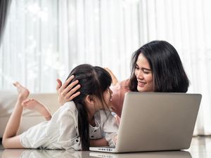 Kisah Ibu Tiri Berhati Peri, Dekati Anak Sambung dengan Hal-hal Seperti Ini