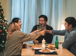 Ini Cara Rayakan Tahun Baru di Rumah biar Makin Seru!