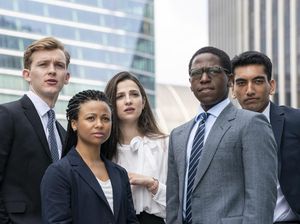 Panasnya Persaingan Kerja di Serial Industry Season 2