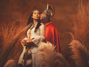 10 Potret Prewedding Vicky Prasetyo & Kalina, Gabungkan Budaya Barat & Timur 10 Potret Prewedding Vicky Prasetyo & Kalina, Gabungkan Budaya Barat & Timur