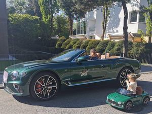 Jadi Pemain Terbaik FIFA 2020, Ini Koleksi Mobil Lewandowski