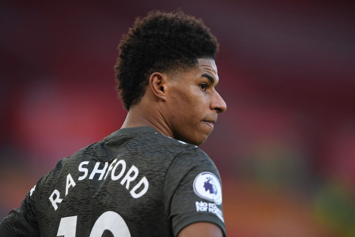 SOUTHAMPTON, ENGLAND - NOVEMBER 29: Marcus Rashford of Manchester United looks on during the Premier League match between Southampton and Manchester United at St Marys Stadium on November 29, 2020 in Southampton, England. Sporting stadiums around the UK remain under strict restrictions due to the Coronavirus Pandemic as Government social distancing laws prohibit fans inside venues resulting in games being played behind closed doors. (Photo by Mike Hewitt/Getty Images)