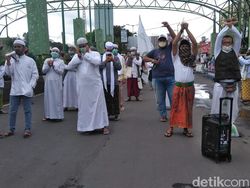 Massa Muslim Malang Bersatu Tuntut Habib Rizieq Dibebaskan