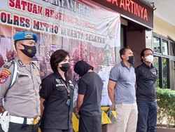 Sebelum Ditangkap, Ketua Pecinta Habib Bahar Memutari Polres Jaksel