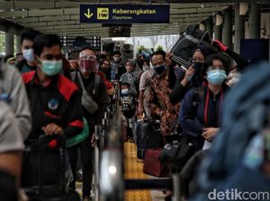 Ada Aturan Baru, Naik Kereta Jarak Jauh Harus PCR Juga? Ada Aturan Baru, Naik Kereta Jarak Jauh Harus PCR Juga?