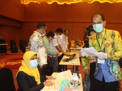 Sirekap Bermasalah, Rapat Pleno Terbuka Rekapitulasi Pilgub Kalsel Ditunda