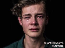 Kampanye Ini Tunjukkan Pria Sering Kena Toxic Masculinity